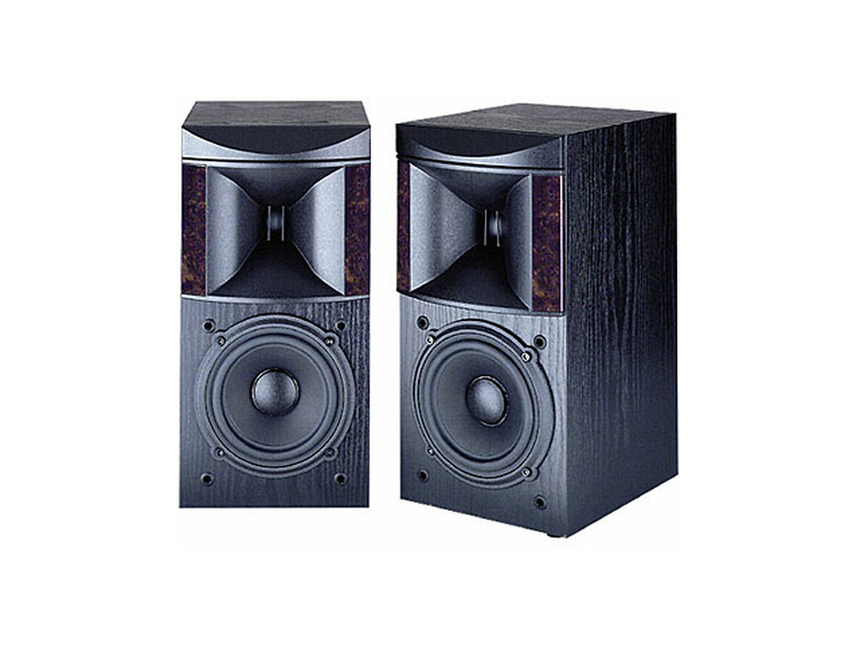 HT 5 - Black - 5 1/4 inch Two-Way Bookshelf Speaker - Hero